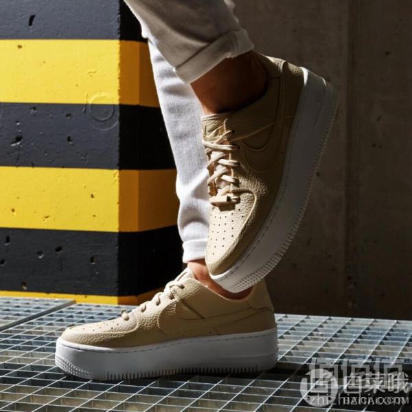 Nike 耐克 AF1 Sage Low 空军一号 女士松糕底板鞋319.2元包邮（需凑单用码）