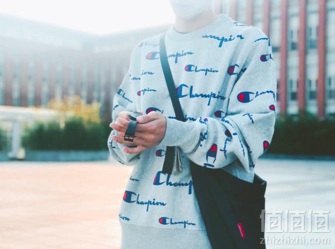 S码，Champion 冠军牌  LIFE系列 S2973 男士Logo印花圆领卫衣244.85元