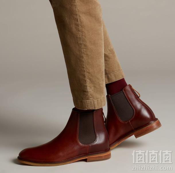 <span>42码白菜！</span>Clarks 其乐 Clarkdale Gobi 男士真皮短靴新低220.44元（国内1559元）