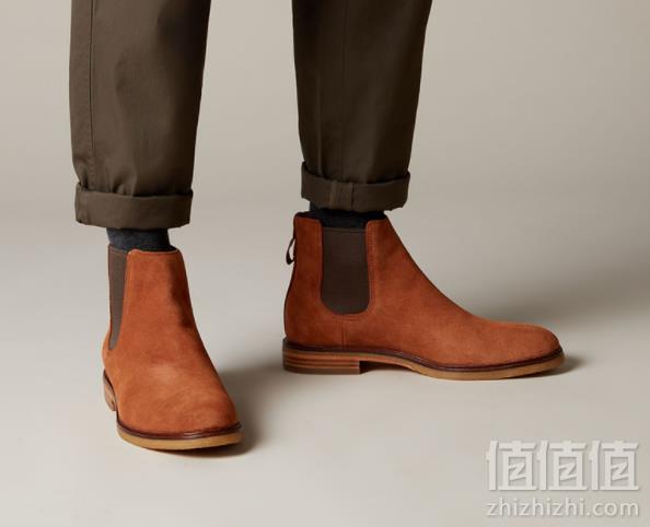 <span>42码白菜！</span>Clarks 其乐 Clarkdale Gobi 男士真皮短靴新低220.44元（国内1559元）