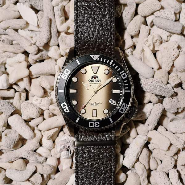 Orient 东方双狮 Jaguar Focus复刻70周年限量版 男士机械腕表1551.45元