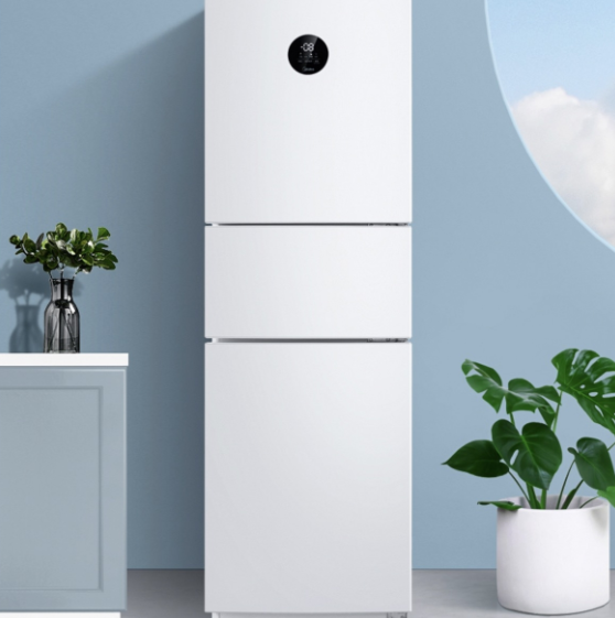20点开始、PLUS会员，Midea 美的 大眼鲜萌系列 BCD-230WTPZM(E) 三门变频冰箱 230升新低1749元包邮（前10分钟返100元E卡）