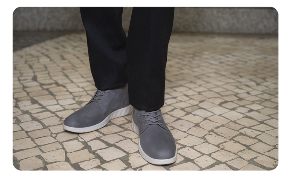 ECCO 爱步 S Lite Hybrid轻巧混合系列 男士GTX防水真皮短靴520334新低489.51元（天猫旗舰店2199元）
