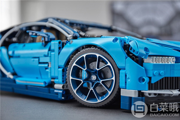 LEGO 乐高 Technic 科技系列 2018年超旗舰 42083 布加迪奇龙1927元包邮（多重优惠）