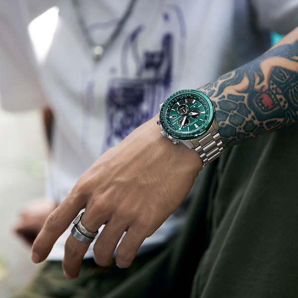 Citizen 西铁城 Promaster Sky系列 CB5004-59W 男士三眼计时光动能五局电波手表2425元（天猫旗舰店折后5530元）