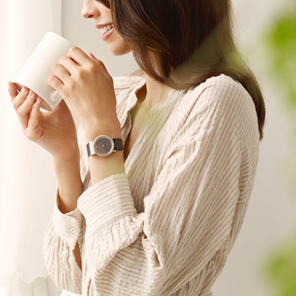 Citizen 西铁城 L系列 女士舒博钛光动能手表EG7072-19X1127.6元