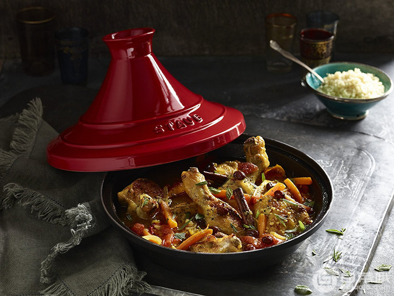 法国国宝级，Staub 珐琅铸铁塔吉锅 28cm784.88元（天猫旗舰店2688元）