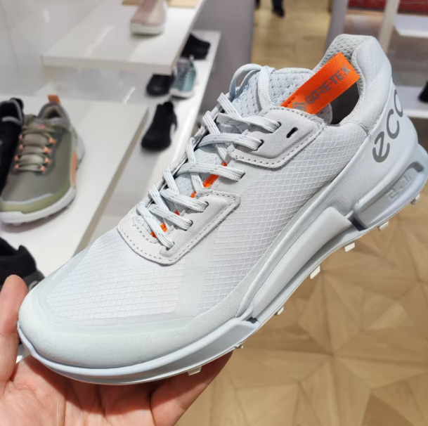 ECCO 爱步 Biom 2.1 X Ctry 健步2.1越野系列 女士户外运动鞋 822833728.25元（天猫旗舰店2399元）