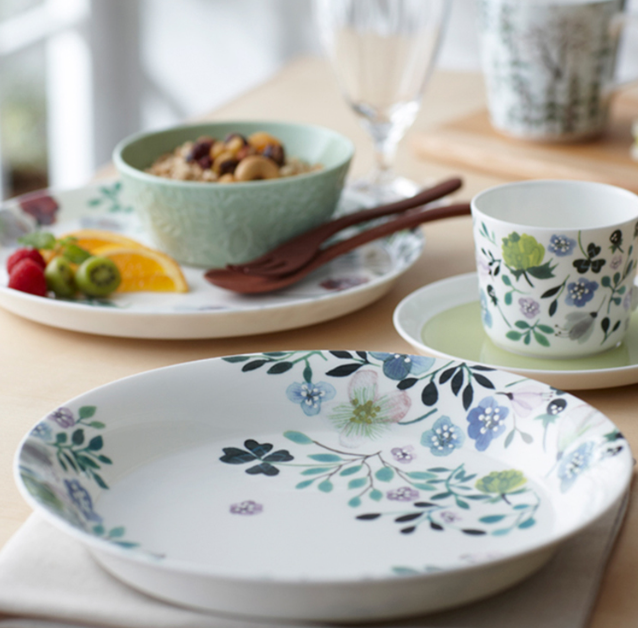 Narumi 鸣海 Anna Emilia系列 6件碗盘骨瓷套装 96604-23137新低492.19元（天猫旗舰店1000元）