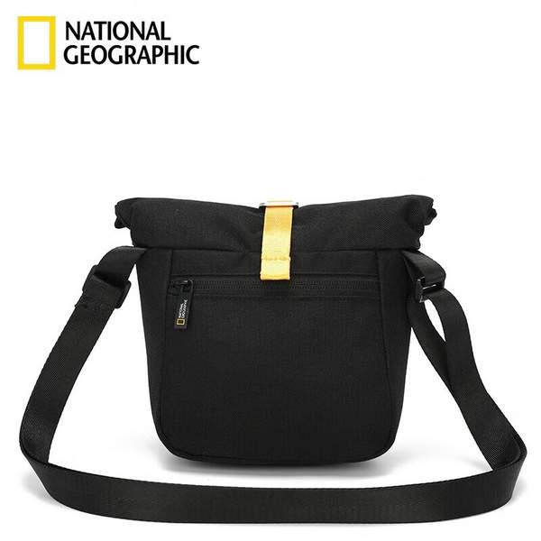 National Geographic 国家地理 大号简约仙护盾抗菌单肩斜挎包 N23821.0674元（1件5折）