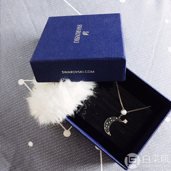 Swarovski 施华洛世奇 Symbolic系列 月牙造型项链 5489534455.05元包邮（天猫旗舰店1150元）