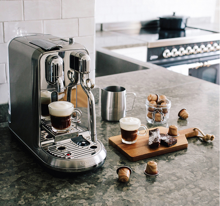 Sage Nespresso 奈斯派索 Creatista Plus SNE800 全自动胶囊咖啡机2494.06元（天猫旗舰店4266元）