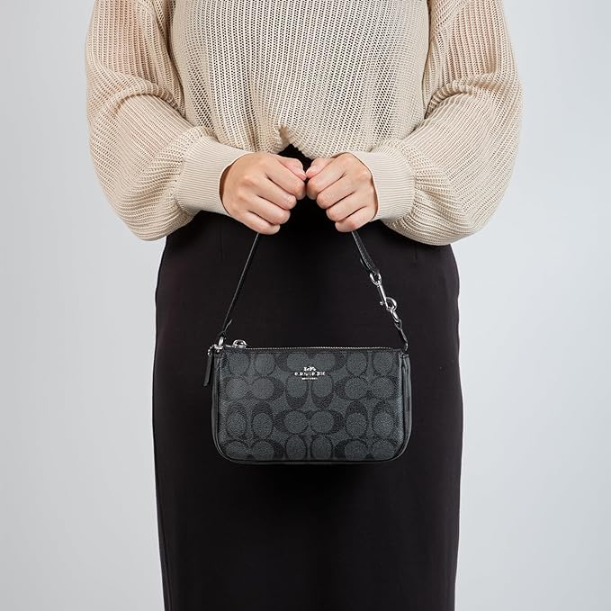 降120元，Coach 蔻驰  Nolita19 女士老花腋下包手拿包 C3308 多色