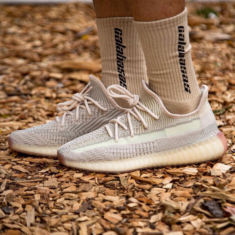 阿迪达斯 YEEZY BOOST 350 V2 男女运动鞋 图8
