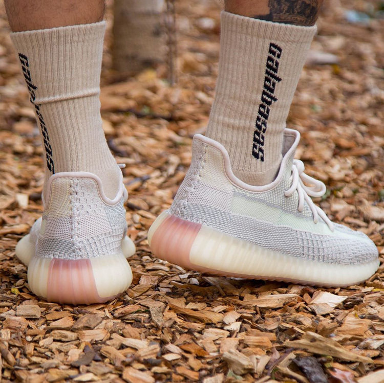 阿迪达斯 YEEZY BOOST 350 V2 男女运动鞋 图10