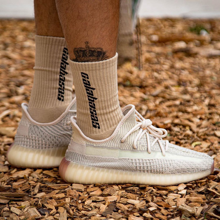 阿迪达斯 YEEZY BOOST 350 V2 男女运动鞋 图7
