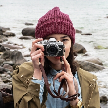 OLYMPUS 奥林巴斯 E-M10 MarkIII 微单相机 套机（14-42mm+40-150mm） 图2