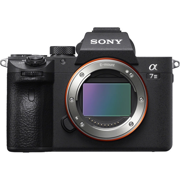 京东PLUS会员： SONY 索尼 ILCE-7M3(A7M3) 全画幅 微单相机 套机（28-70mm） 图1