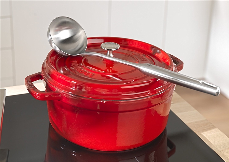 中亚Prime会员： STAUB 经典系列 珐琅铸铁锅 30cm/8.35L 图2