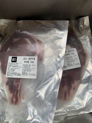 澳洲进口 原切大战斧 8月小牛牛排 1500g 图2
