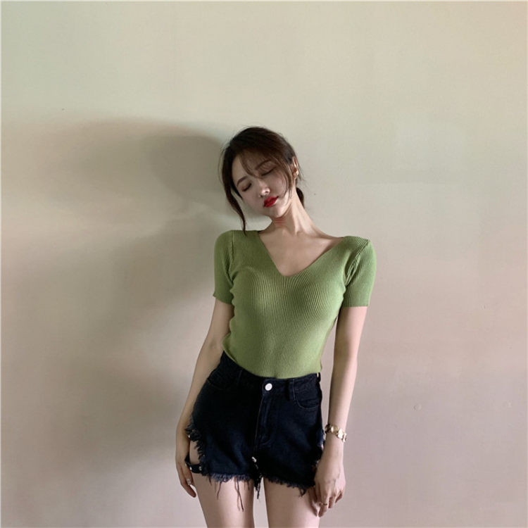 莲香妮 时尚多色针织V领短袖 图5