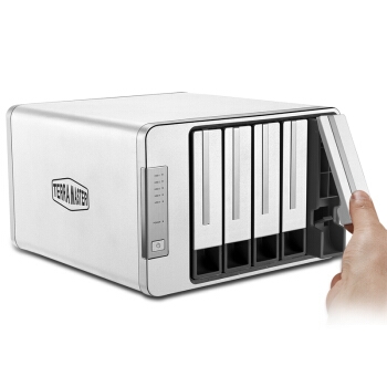 TERRAMASTER 铁威马 D5-300 5盘位 RAID 5 磁盘阵列盒 图5