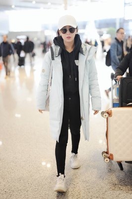 反季神价 挪威滑雪冠军同款 顶级 日本Phenix 80%鹅绒 男女中长款弹力羽绒服 图2