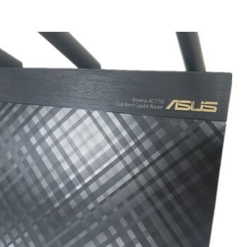 ASUS 华硕 RT-AC66U B1 AC1750M 双频千兆 无线路由器 图5