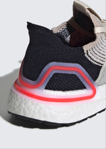 阿迪达斯19年旗舰 UltraBOOST19 m 男子跑步鞋 图1