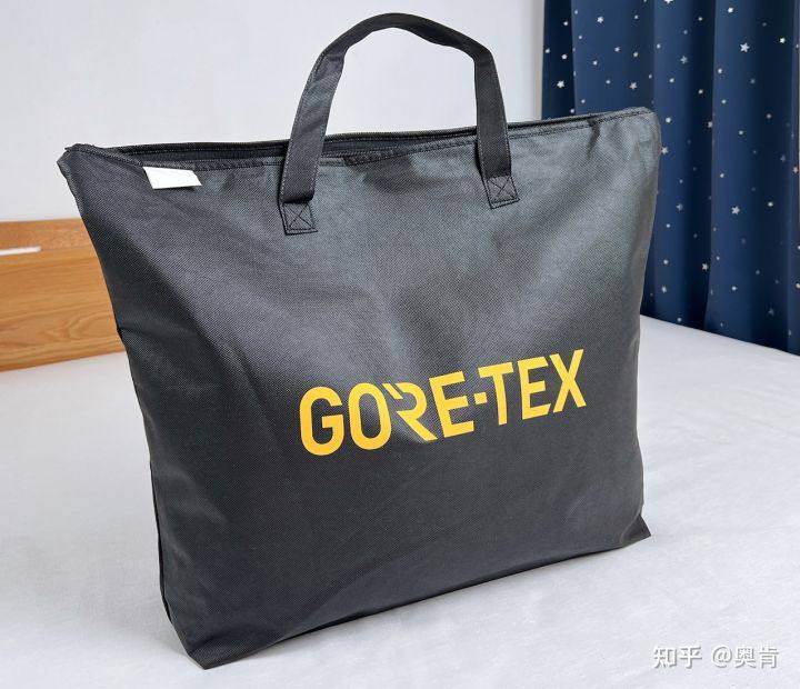 顶级装备适合体制内穿 ORADAE Gore Thermium防水羽绒服 图1