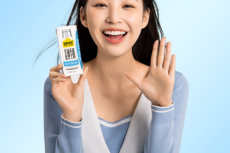 认养一头牛 低脂纯牛奶 200ml*24盒 图10