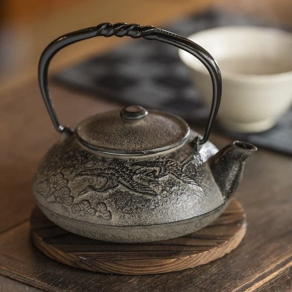 Ikenaga Iron Works 池永鉄工 南部铁器 松鹤铸铁茶壶550mL新低364元