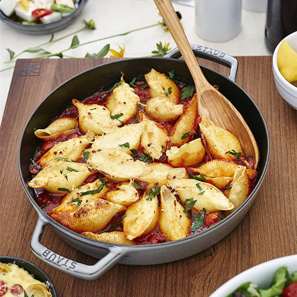 Staub 珐宝 圆形珐琅铸铁平底锅 26cm650元
