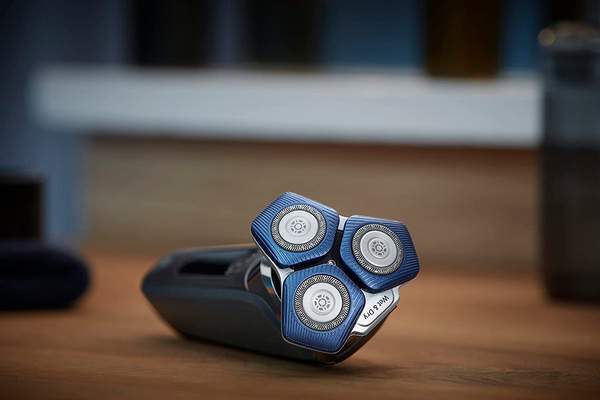 Philips 飞利浦 7000系列 S7887/82 电动剃须刀680元