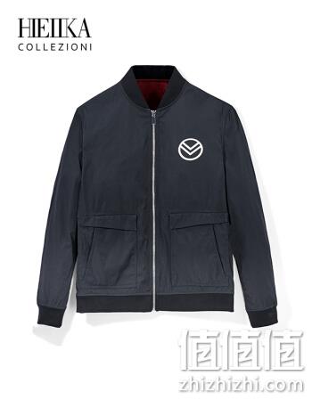  男子口袋夹克