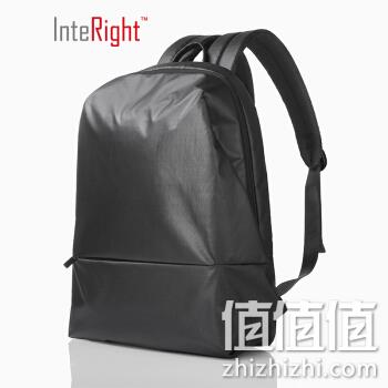  双肩背包