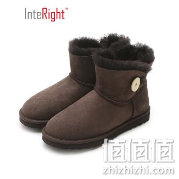  女子皮毛一体保暖雪地靴