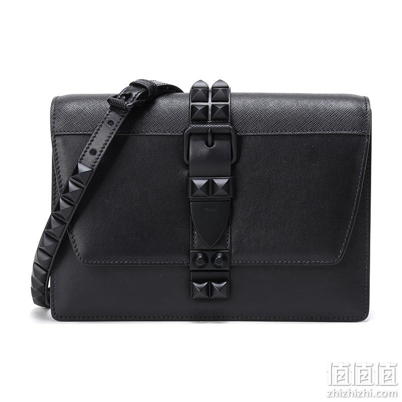  PRADA 普拉达 女士Elektra系列黑色1牛皮铆钉装饰手拿包单肩斜挎包 1BD120 2BB0 F0632 V OBH	