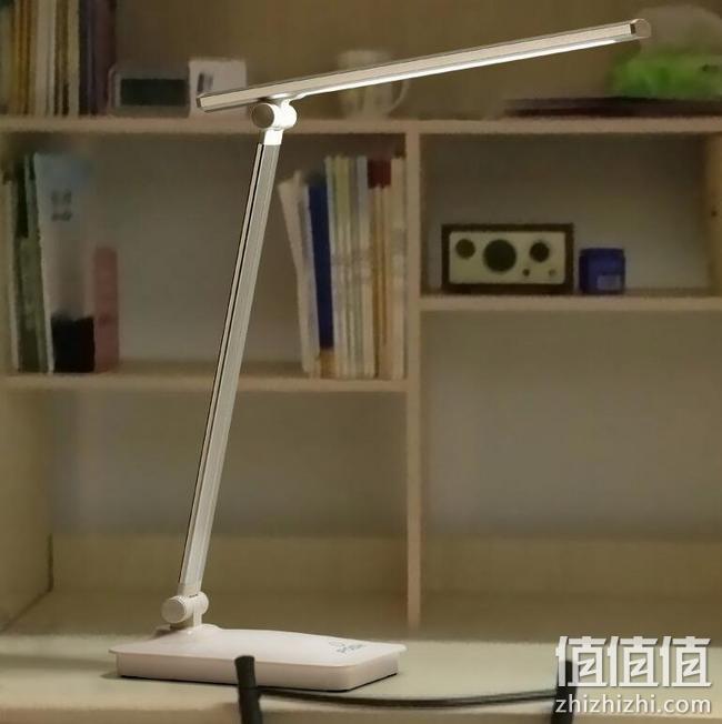 国A级灯珠！减蓝光+无频闪！ Doruik 德瑞克 可充电/插电LED护眼台灯 69元包邮 值值值-买手聚集的地方
