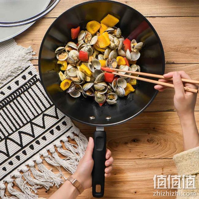 仅重900g，小米有品新款，悦味 30cm 轻量 铁炒锅 129元 值值值-买手聚集的地方