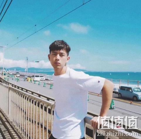 李现同款，Champion 冠军 基础款 纯色 T恤 88元包邮（吊牌价199元） 值值值-买手聚集的地方