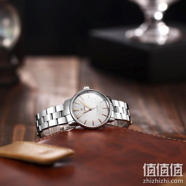 RADO 雷达 R22862023 晶璨经典系列 女士手表 499美元约¥3467（京东券后5379元） 值值值-买手聚集的地方