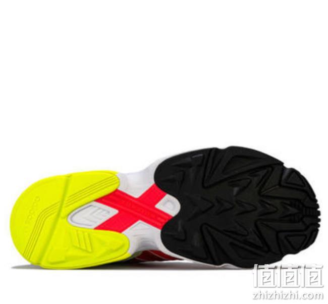 猪年限定款中国红：adidas Originals 男士运动鞋 32.09英镑约¥283（吊牌价106.99英镑） 值值值-买手聚集的地方