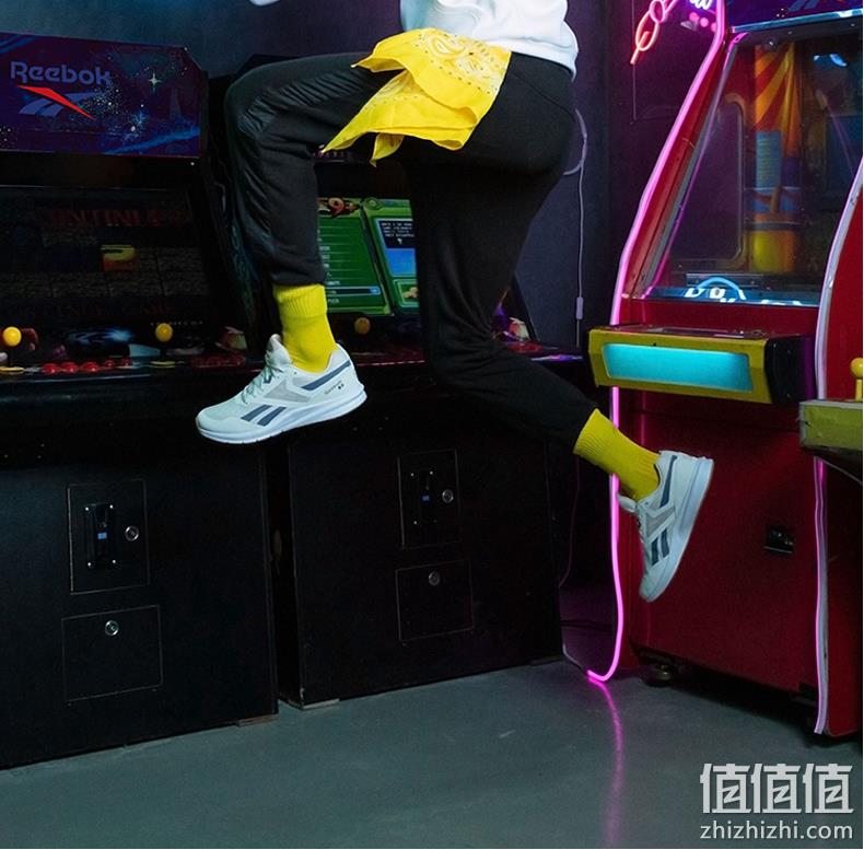 61预告： Reebok 锐步 RUNNER 4.0 KYS25 男子跑步鞋 128元包邮（吊牌价429元） 值值值-买手聚集的地方