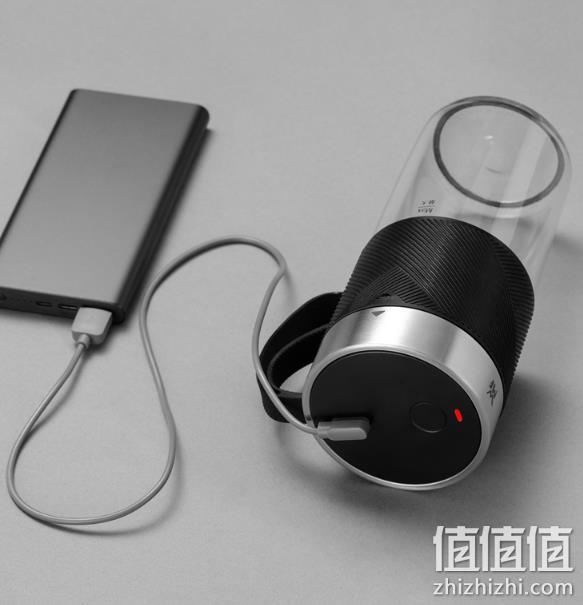 充电1次榨15杯、3秒出汁：福腾宝 便携式迷你榨汁机 券后299元包邮（专柜价588元） 值值值-买手聚集的地方
