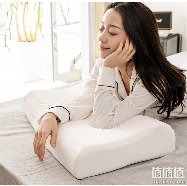 4.9分、90%乳胶 小编长期使用：紫罗兰 泰国天然乳胶枕 券后49元起包邮 值值值-买手聚集的地方