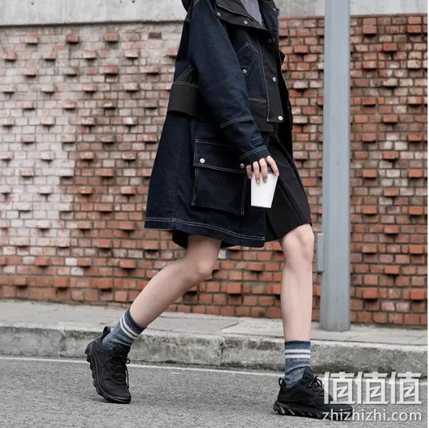 2021新款！ECCO 爱步 Mx Hiking 驱动系列 女士Gore-Tex®防水拼接跑步鞋 直邮含税到手553元（天猫1519元） 值值值-买手聚集的地方