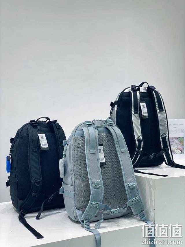 红包、礼品免费抢！值值值直播 今晚 19点30不见不散！ 直播间全新面貌与您相见！超多大牌好物白菜价带回家~ 值值值-买手聚集的地方