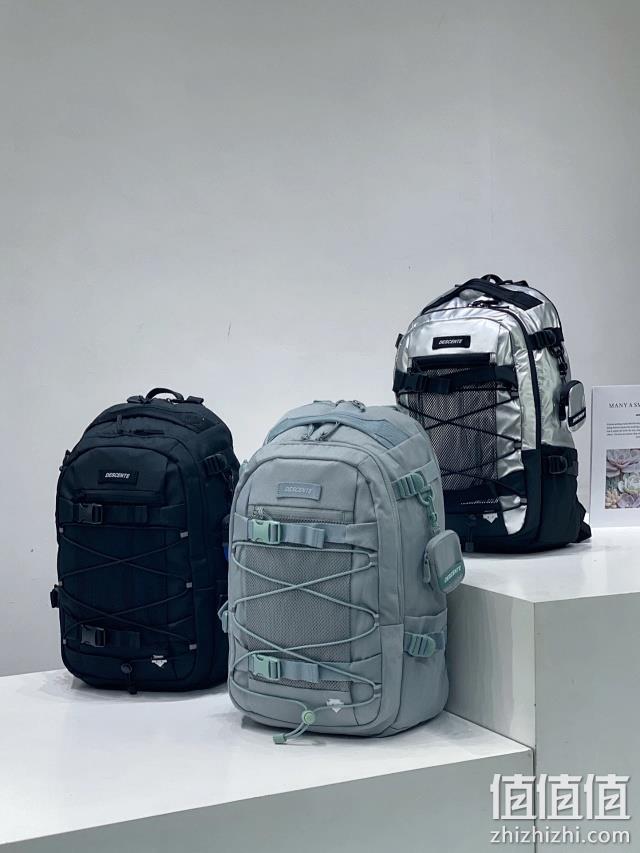 红包、礼品免费抢！值值值直播 今晚 19点30不见不散！ 直播间全新面貌与您相见！超多大牌好物白菜价带回家~ 值值值-买手聚集的地方