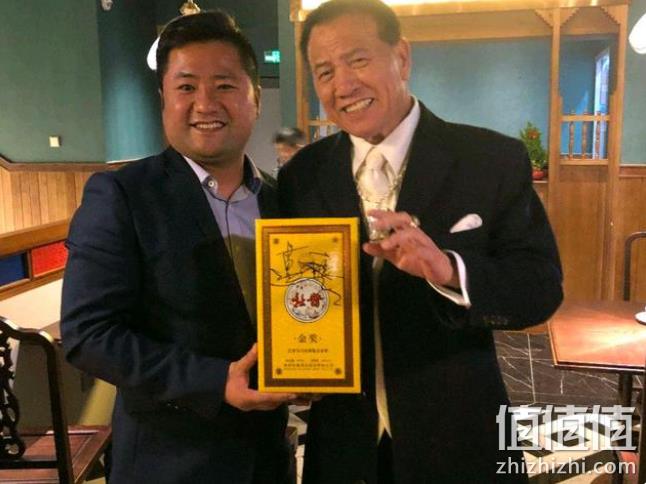 巴拿马万国博览会金奖，杜酱 金奖 53度香柔酱香型白酒 500mL*6瓶整箱新低1038元包邮（折173元/瓶） 新低1038元包邮 值值值-买手聚集的地方